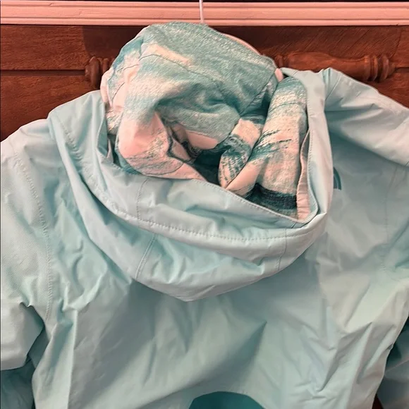 The North Face green ski jacket - Picture 13 of 14